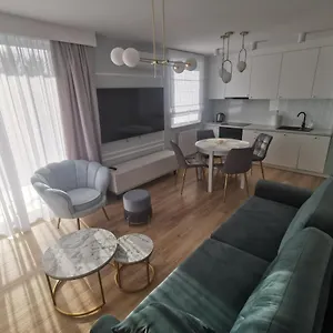  Apartment Seaside